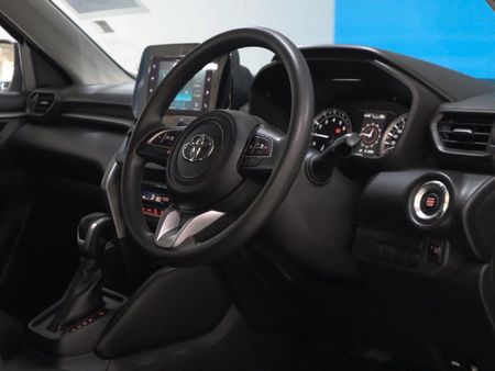 2025-Toyota-Urban-Cruiser-15-XR-Auto_29
