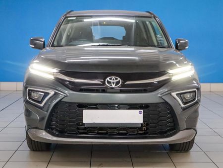 2025-Toyota-Urban-Cruiser-15-XR-Auto_4