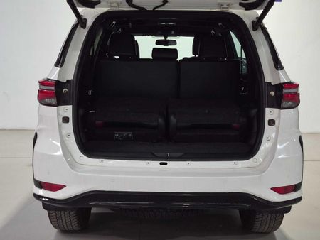 2024-Toyota-Fortuner-28-GD-6-Auto-mHev_5