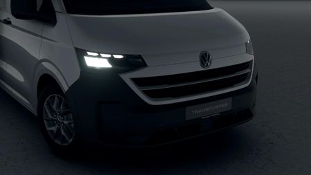 2026-Volkswagen-Transporter-Crew-Bus-20TDI-Auto-4M-125kW-5-Seat_9