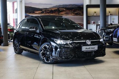 2026-Volkswagen-Golf-14-TSI-R-Line-Auto-110kw_0
