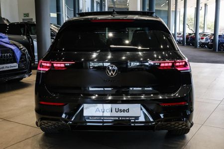 2026-Volkswagen-Golf-14-TSI-R-Line-Auto-110kw_6