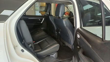 2024-Toyota-Fortuner-24-GD-6-RB-Auto_7