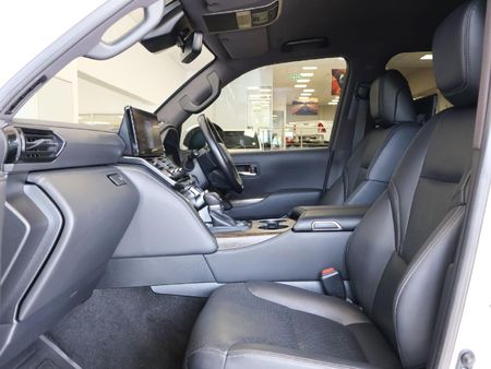2023-Toyota-Land-Cruiser-300-V6-33-D-ZX_13