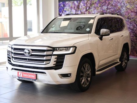 2023-Toyota-Land-Cruiser-300-V6-33-D-ZX_3