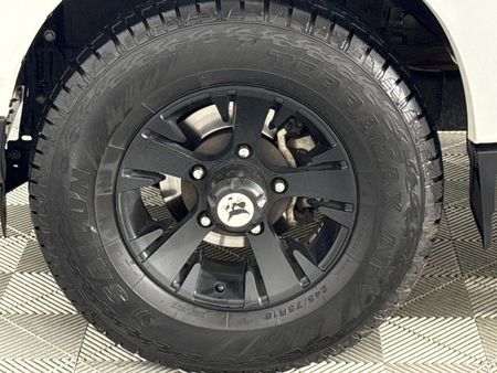 2023-Mahindra-Pik-Up-22-mHawk-S6-Double-Cab_16