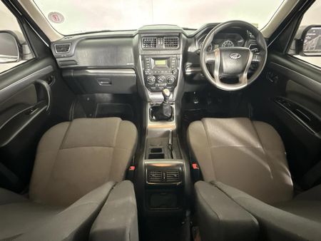 2023-Mahindra-Pik-Up-22-mHawk-S6-Double-Cab_6