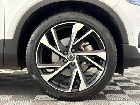 2018-Volvo-XC40-T5-R-Design-AWD_16