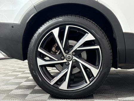 2018-Volvo-XC40-T5-R-Design-AWD_18