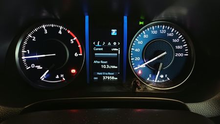 2021-Toyota-Fortuner-24-GD-6-Raised-Body-Auto_6