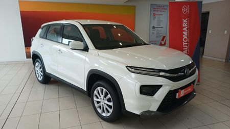 2025-Toyota-Urban-Cruiser-15-XS_0