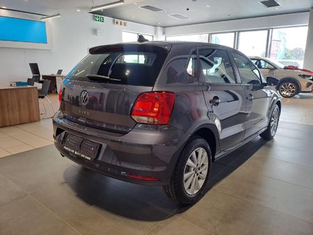 2026-Volkswagen-Polo-Vivo-14-Life_1