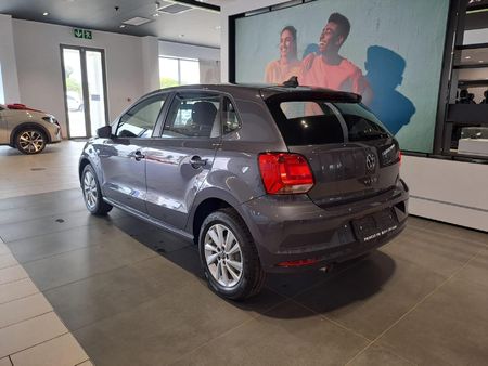 2026-Volkswagen-Polo-Vivo-14-Life_3