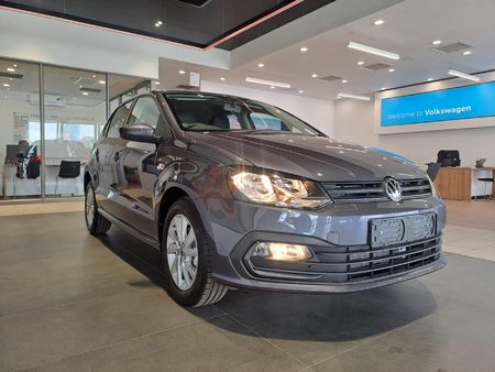 2026-Volkswagen-Polo-Vivo-14-Life_4