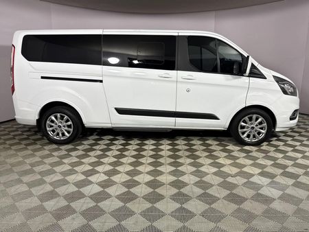 2021-Ford-Tourneo-Custom-20-TDCi-Trend-Auto-96kW_3