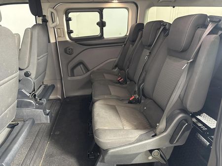 2021-Ford-Tourneo-Custom-20-TDCi-Trend-Auto-96kW_8