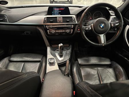 2018-BMW-3-Series-318i-M-Sport-Auto_11