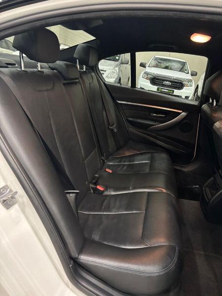 2018-BMW-3-Series-318i-M-Sport-Auto_12