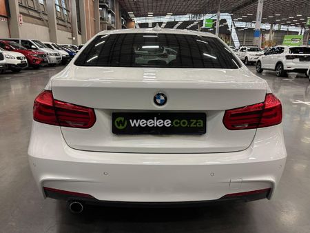 2018-BMW-3-Series-318i-M-Sport-Auto_5