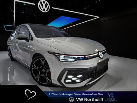 2026-Volkswagen-Golf-8-GTI-20-TSI-DSG_15