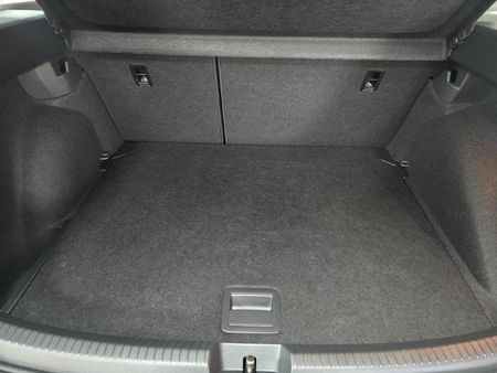 2026-Volkswagen-Taigo-10-TSI-R-Line-Auto_5