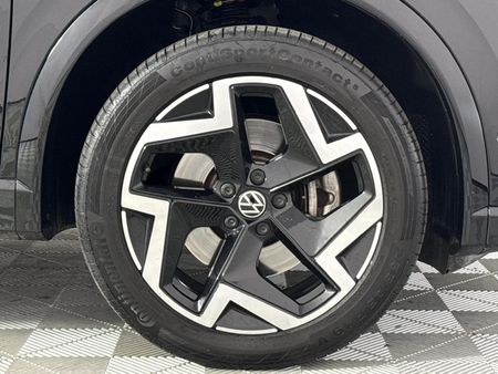 2025-Volkswagen-Tiguan-20TDI-R-Line-4Motion_17