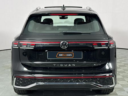2025-Volkswagen-Tiguan-20TDI-R-Line-4Motion_4