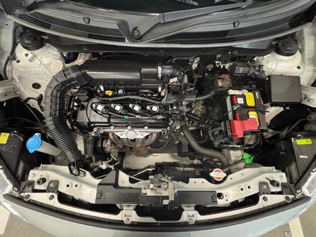 2021-Suzuki-Swift-12-GLX_8