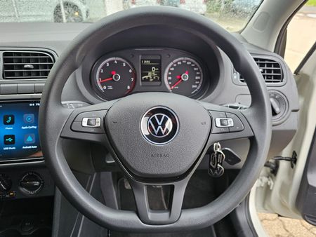 2026-Volkswagen-Polo-Vivo-14-Life_14