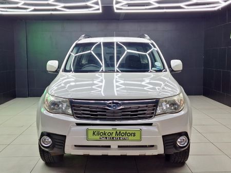 2010-Subaru-Forester-25-XS-Auto_1