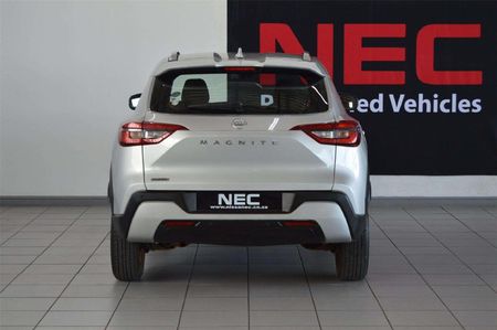 2025-Nissan-Magnite-10T-Acenta_4