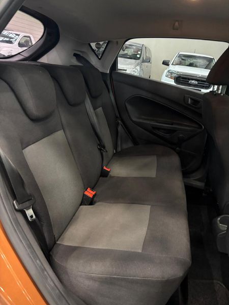 2016-Ford-Fiesta-14-Ambiente-5-dr_11
