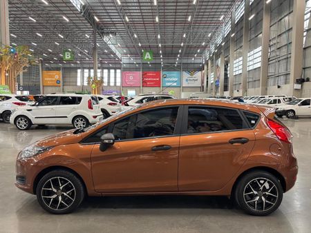 2016-Ford-Fiesta-14-Ambiente-5-dr_5