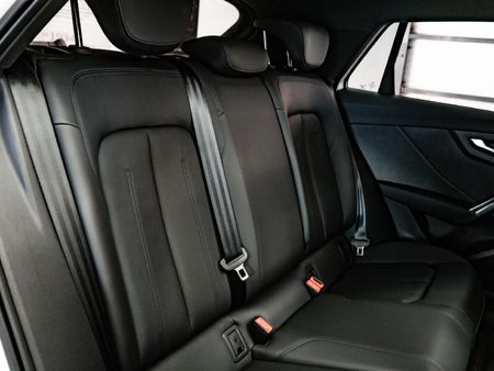 2026-Audi-Q2-35TFSI-Black-Edition_11