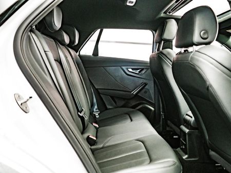 2026-Audi-Q2-35TFSI-Black-Edition_15
