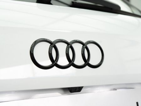 2026-Audi-Q2-35TFSI-Black-Edition_26