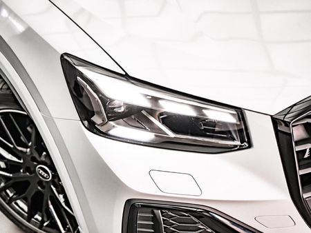 2026-Audi-Q2-35TFSI-Black-Edition_2