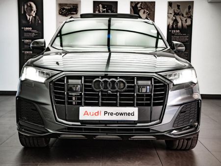 2024-Audi-Q7-45TDI-quattro-S-line-Competition_9