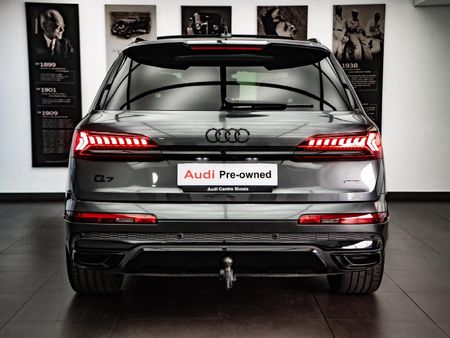 2024-Audi-Q7-45TDI-quattro-S-line-Competition_26