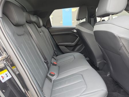 2025-Audi-A1-Sportback-30-TFSI-Black-Edition-S-Tronic_15
