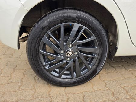 2024-Toyota-Vitz-10-XR_9