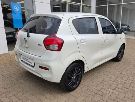 2024-Toyota-Vitz-10-XR_2