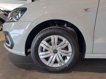 2026-Volkswagen-Polo-Vivo-14_8