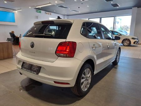 2026-Volkswagen-Polo-Vivo-14-Life_4
