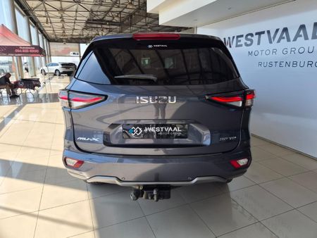 2022-Isuzu-Mu-x-30D-Onyx-4x4-Auto_4