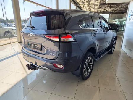 2022-Isuzu-Mu-x-30D-Onyx-4x4-Auto_5