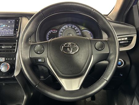 2018-Toyota-Yaris-15-XS-Auto-5-dr_12
