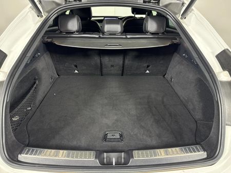 2022-Mercedes-Benz-GLC-Coupe-300d-4Matic_17