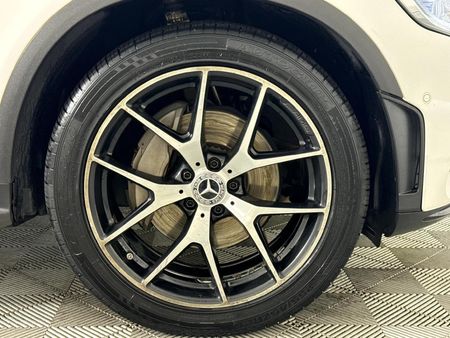 2022-Mercedes-Benz-GLC-Coupe-300d-4Matic_19