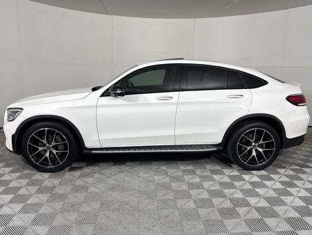 2022-Mercedes-Benz-GLC-Coupe-300d-4Matic_5